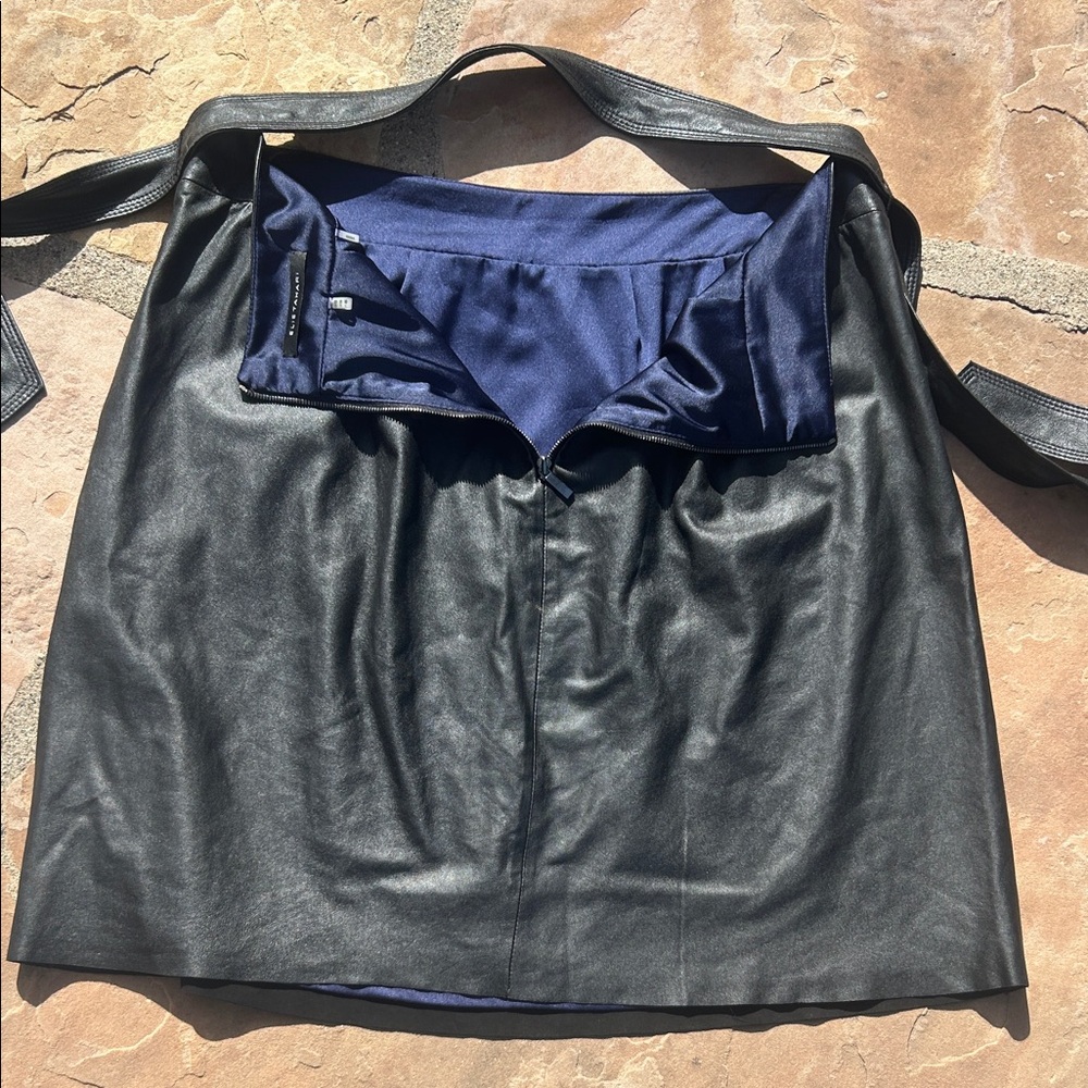 Elie Tahari 100% Lamb Leather Skirt - Picture 6 of 10